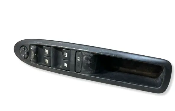 Citroen C4 II Electric window control switch 96657051ZD 30170382