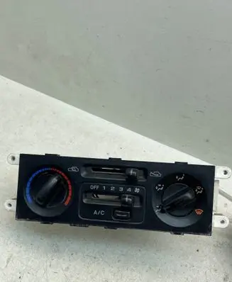 Subaru Forester SF Air conditioning (A/C) switch 