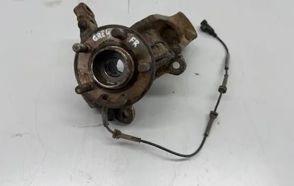 Land Rover Freelander 2 - LR2 Front wheel hub spindle knuckle