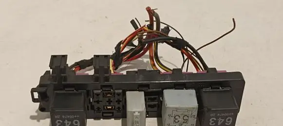 Volkswagen Golf VI Fuse box set 1K2937503A