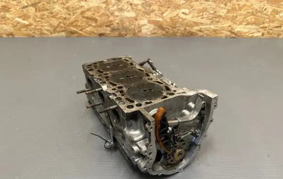 Audi Q7 4L Engine head 