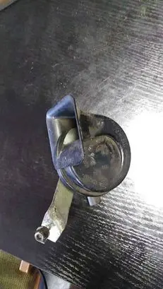 Mercedes-Benz A W169 Horn signal 3881157