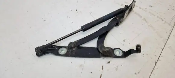Saab 9-3 Ver2 Tailgate hinge 12831541
