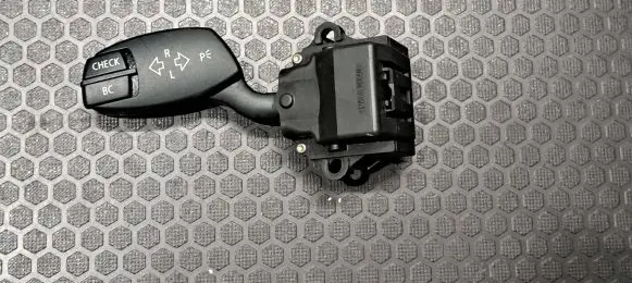 BMW 5 E60 E61 Indicator stalk 6924103 060803001 01106720