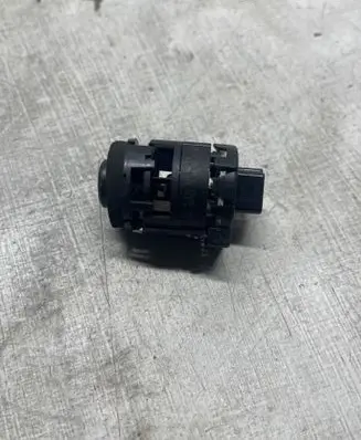 Mercedes-Benz E W211 Interior temperature sensor A2118300272