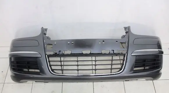 Volkswagen Golf V Front bumper