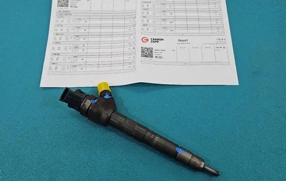 Fuel injector