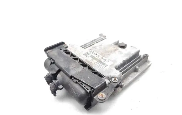 Audi A3 S3 8P Engine control unit/module 06F906056FQ 0261S02244 1039S17774