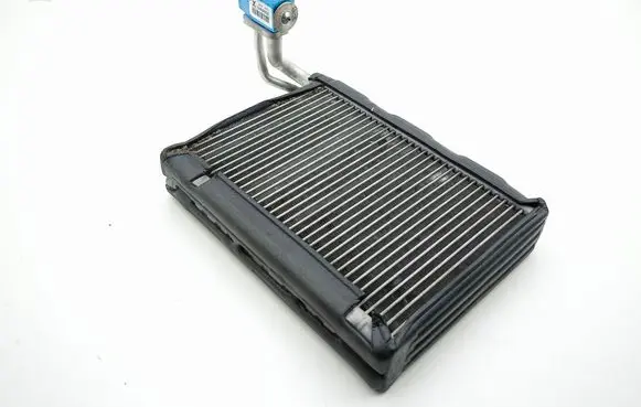 Maserati Ghibli Air conditioning (A/C) radiator (interior) DT547001