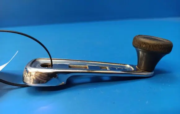 Mercedes-Benz COMPAKT W115 Front door window winding handle 