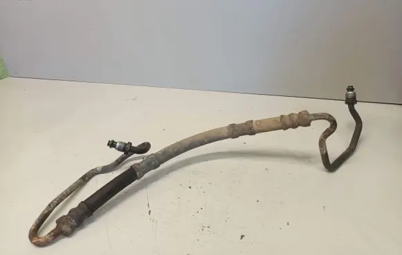 Power steering hose/pipe/line