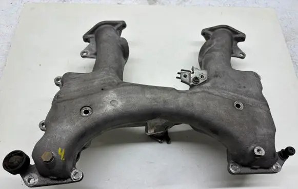 Audi A8 S8 D3 4E Intake manifold 057145770J
