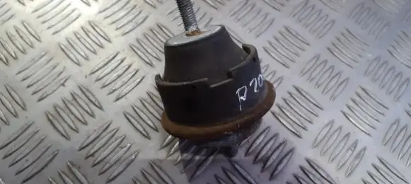 Engine mount bracket