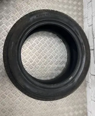 Audi Q5 SQ5 R19 summer tire 23555R19