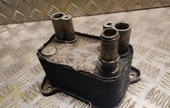 Mercedes-Benz C W203 Gearbox / Transmission oil cooler 6121880301