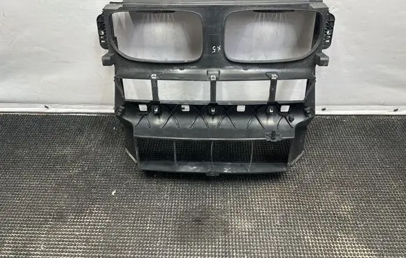 BMW X5 E70 Radiator support slam panel 7172330 1083410