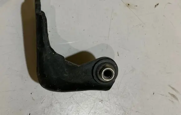 Ford Mustang VI Front door lower hinge 22810