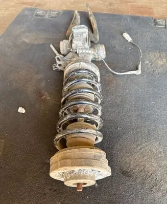 BMW 5 F10 F11 Front shock absorber/damper 6852930 105413100