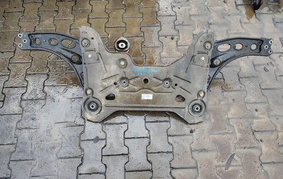 Opel Vivaro Front axle beam 