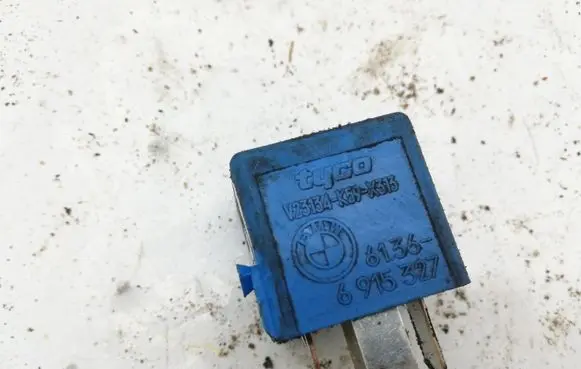 BMW 5 E60 E61 Other relay 61366915327