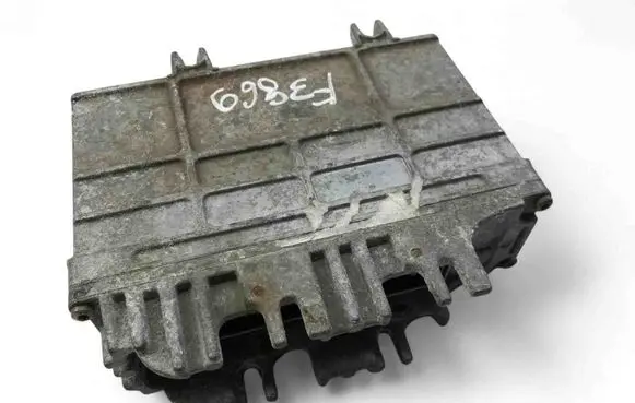 Volkswagen PASSAT B4 Engine control unit/module ECU 0261203707 1H0907311P