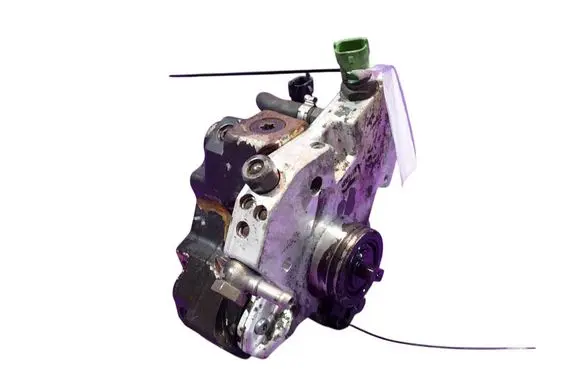 Volvo S60 Fuel injection high pressure pump 