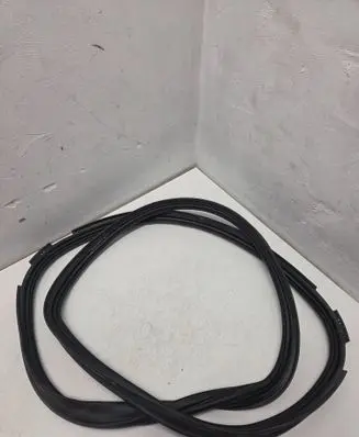 BMW 2 F45 Trunk rubber seal (body) 7440480