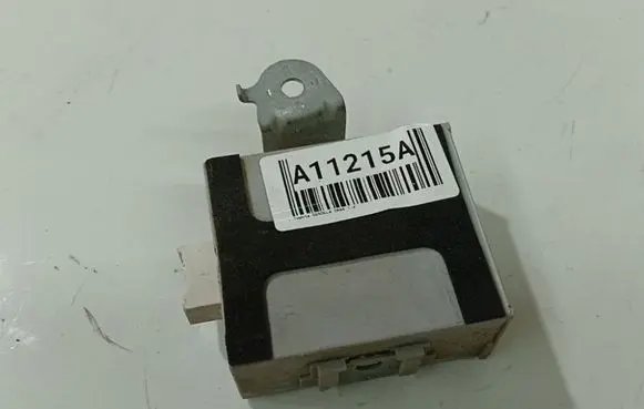 Toyota Corolla E120 E130 Door control unit/module 8974102050