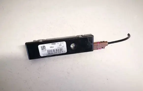Mercedes-Benz E W212 Antenna control unit a2128201789