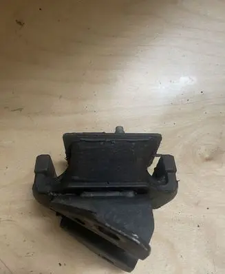 Hyundai H-1, Starex, Satellite Engine mount bracket 218124H300