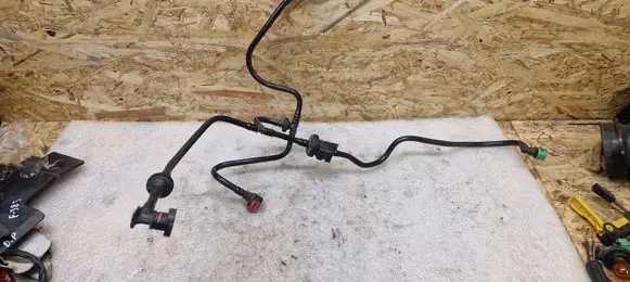 Ford Fiesta Fuel line pipe 0280142517