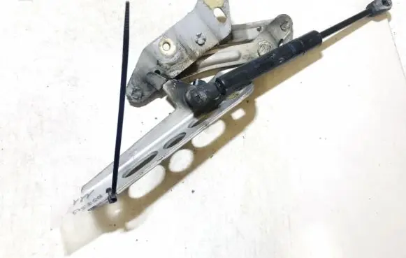 Ford Mondeo Mk III Tailgate/trunk/boot hinge