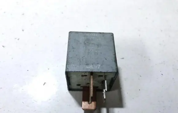 Skoda Fabia Mk1 (6Y) Other relay 357911253