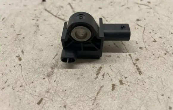 BMW 5 F10 F11 Airbag deployment crash/impact sensor 9224177 04440 130209