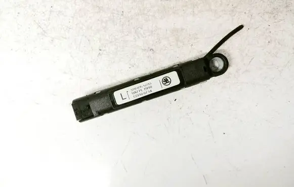 Skoda Superb B6 (3T) Antenna control unit 3t0035577d