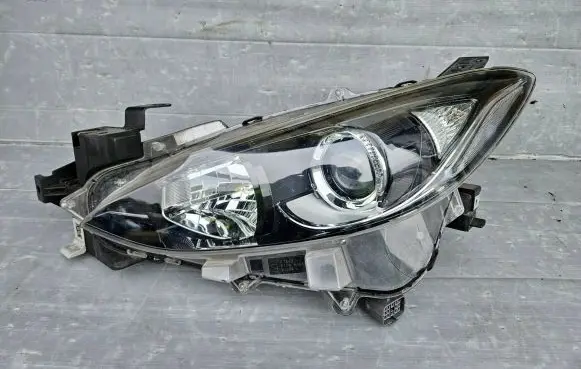 Mazda 3 III Headlight/headlamp 2532425000 BHR151040 2014411817