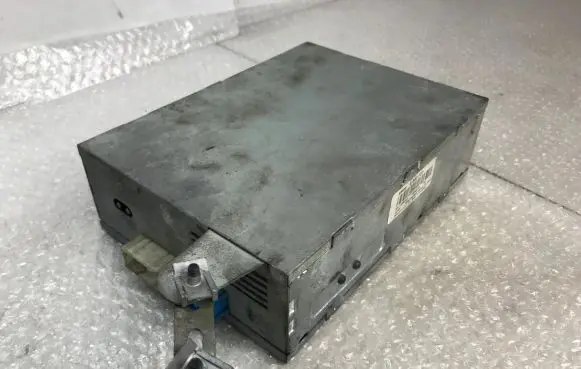 BMW 5 E39 Video control module 6903727