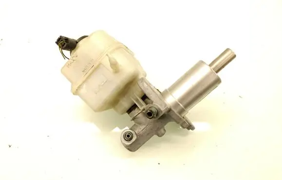BMW 5 F10 F11 Master brake cylinder 2928