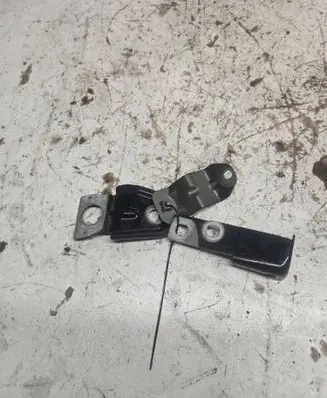 Audi A4 S4 B9 Fender mounting bracket 8W0821467 8W0821471