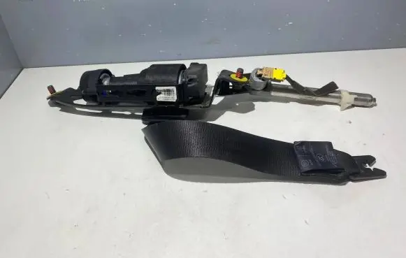 Volvo S80 Front seatbelt 30661880