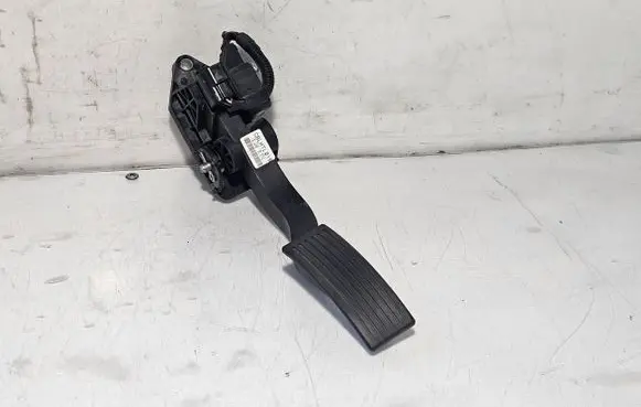 Hyundai Getz Accelerator throttle pedal 10730006