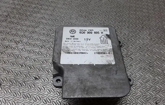 Skoda Fabia Mk1 (6Y) Airbag control unit/module 6Q0909605H