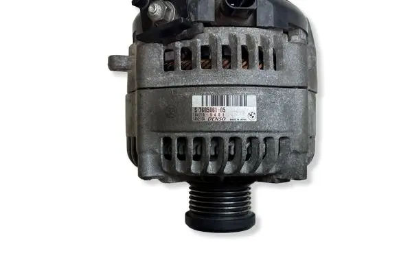 BMW 4 F32 F33 Generator/alternator 7605061
