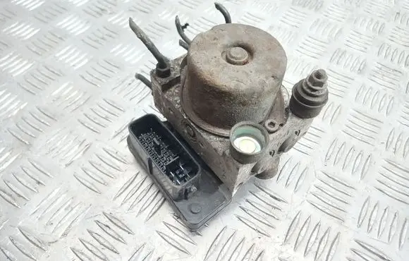 Mitsubishi Lancer ABS Pump MB52WDE49041 7V0049043325B