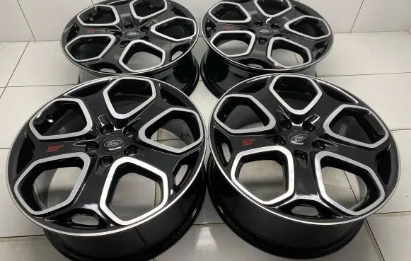 Ford Focus ST R18 alloy rim 