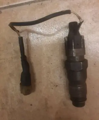 Fuel injector