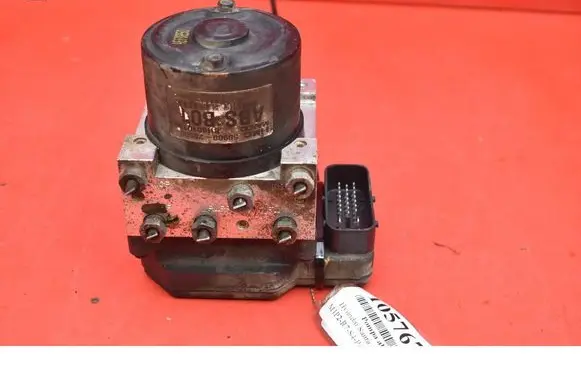 Hyundai Santa Fe ABS Pump 5890026500
