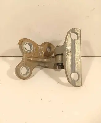 Volvo S60 Front door upper hinge 31299502