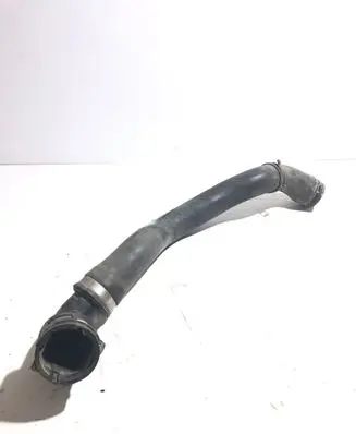 Volkswagen Touareg I Engine coolant pipe/hose 7L6122051T