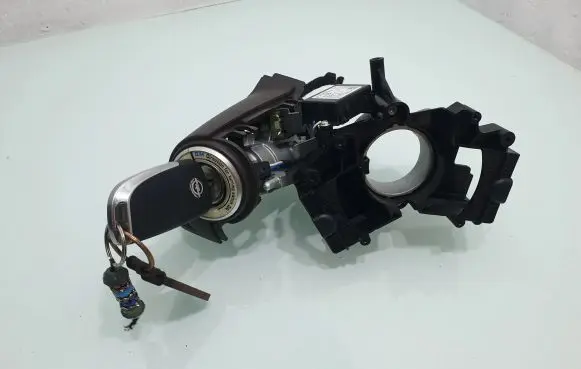 Opel Insignia A Ignition lock 20939745